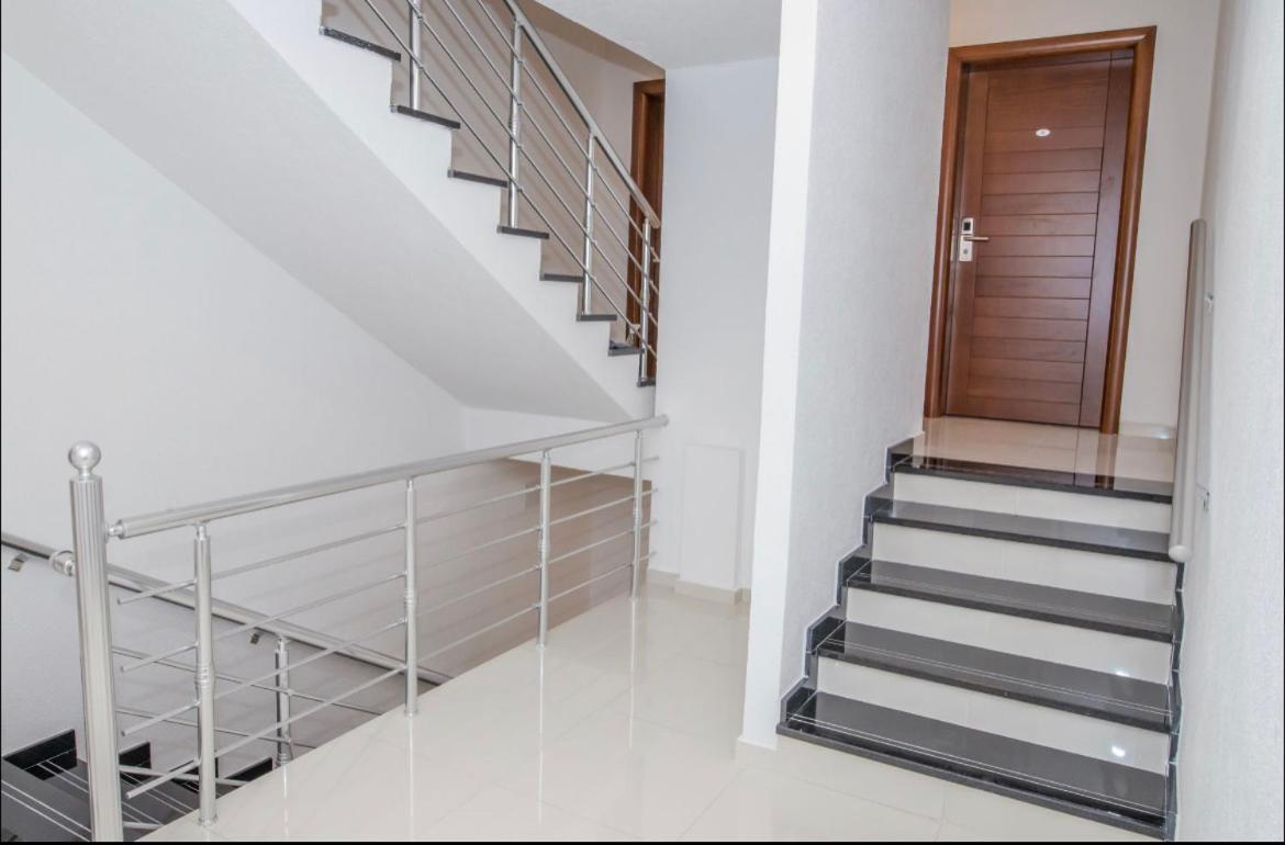 Apartmani Nela ストモレ エクステリア 写真