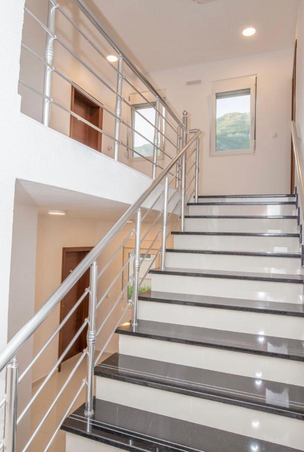Apartmani Nela ストモレ エクステリア 写真